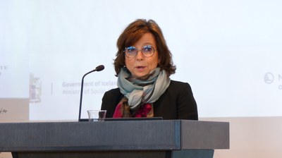 Karen Elleman på OECD-konferens