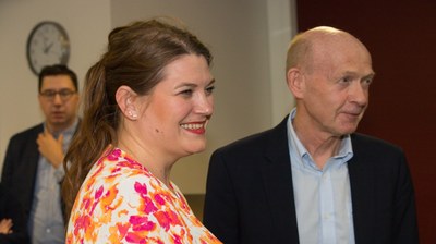 Alf Reistad, daglig leder i Rare Earths Norway, næringsminister Cecilie Myrseth