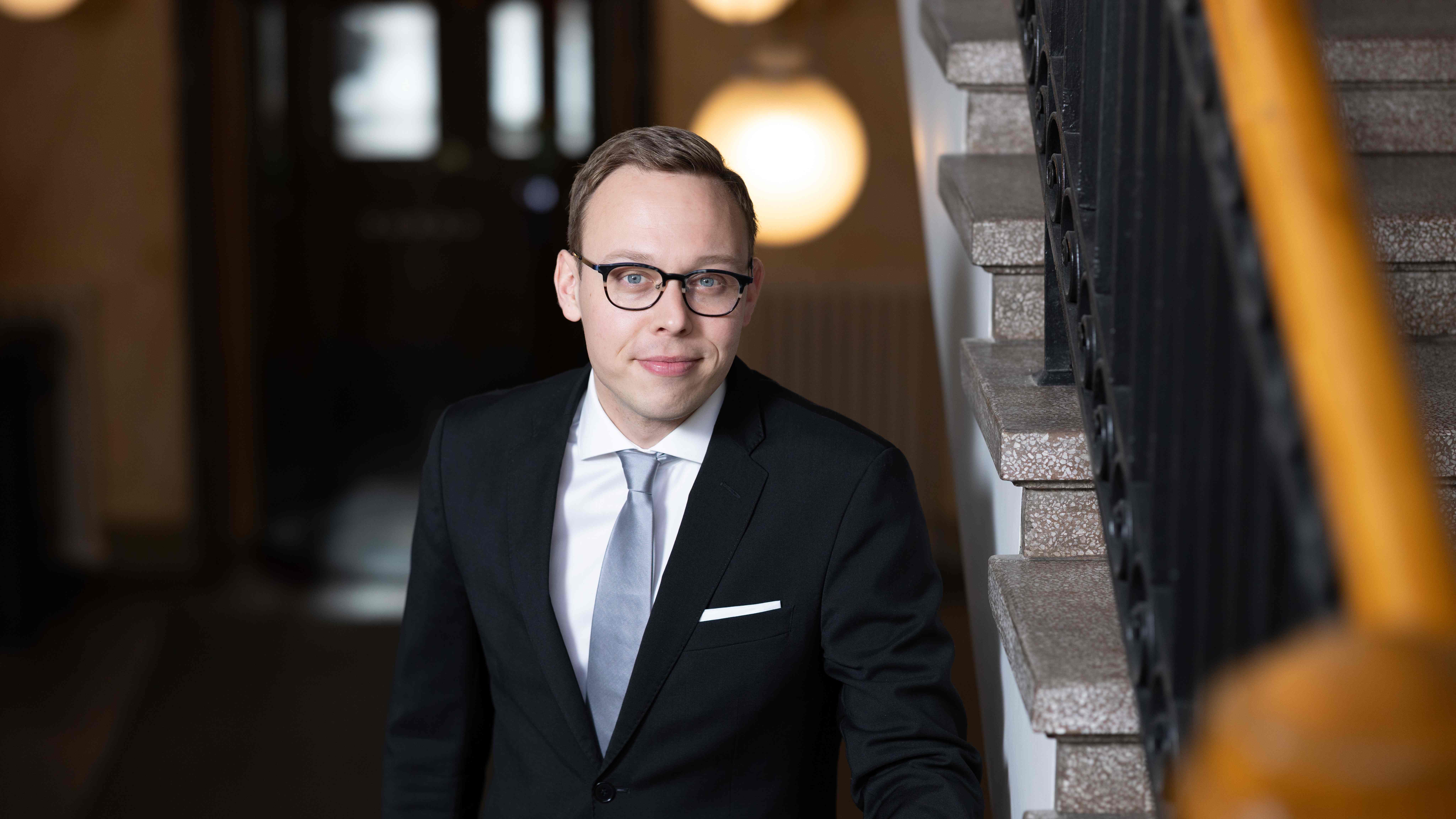 Hårdare krav på ny arbetsminister 